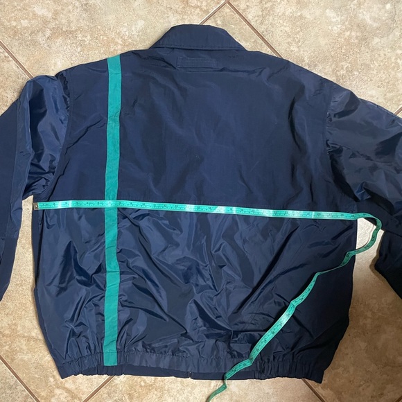 Vintage Mens Izod Sport Windbreaker. Navy blue with green accents. Mens XL - Picture 4 of 6